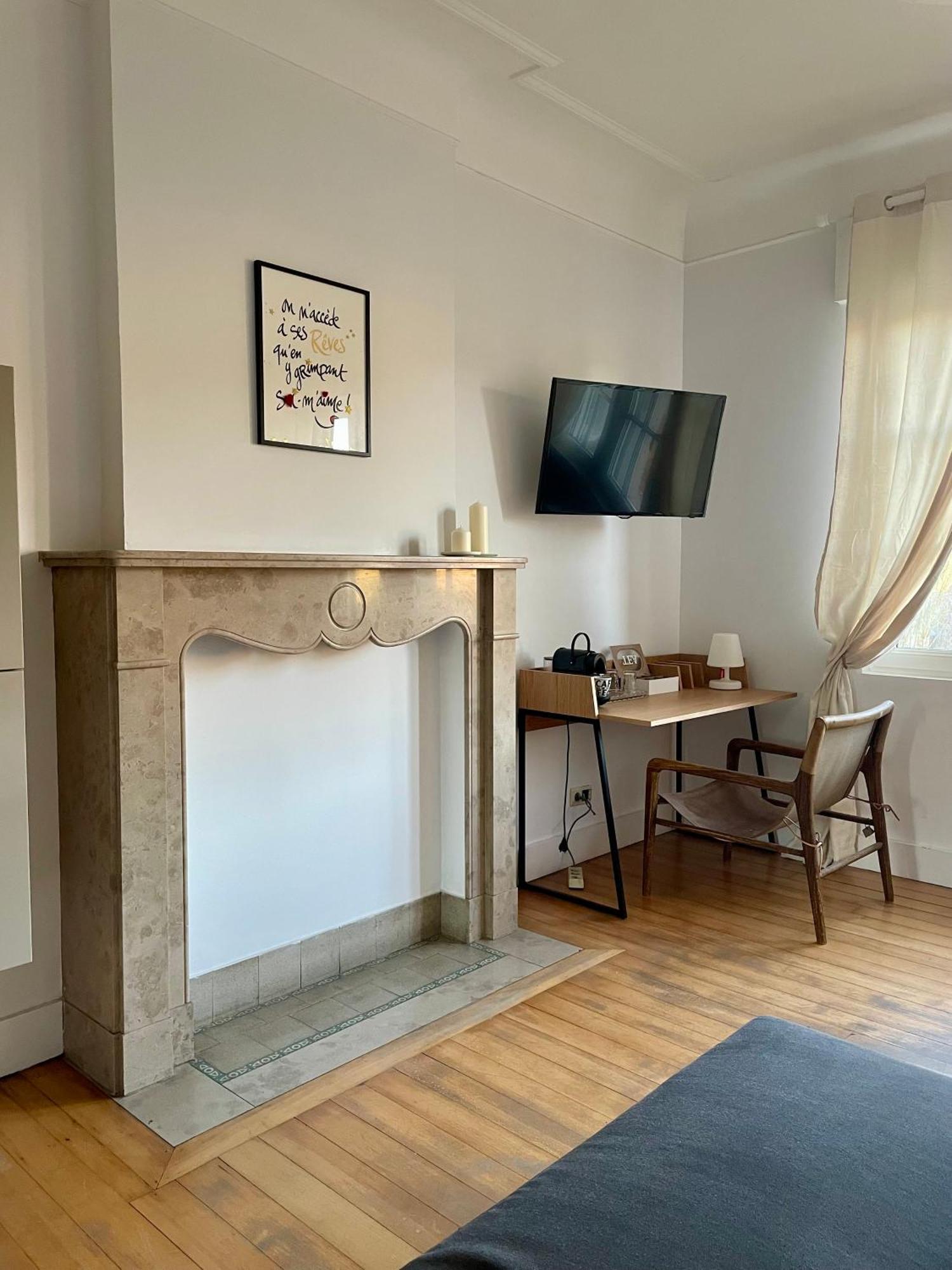 Apartamento Le Castel Mosan Namur Exterior foto